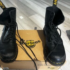 Dr. Martin's Pascal boots size 7. With box and original receipt.
